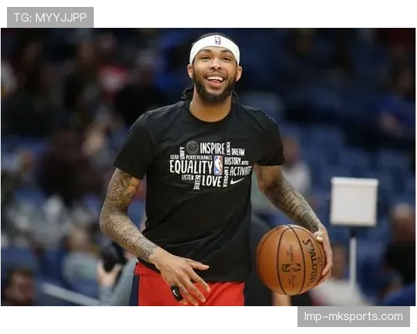 英格拉姆无球跑动明显提升，较锡安时期拉开外线空间